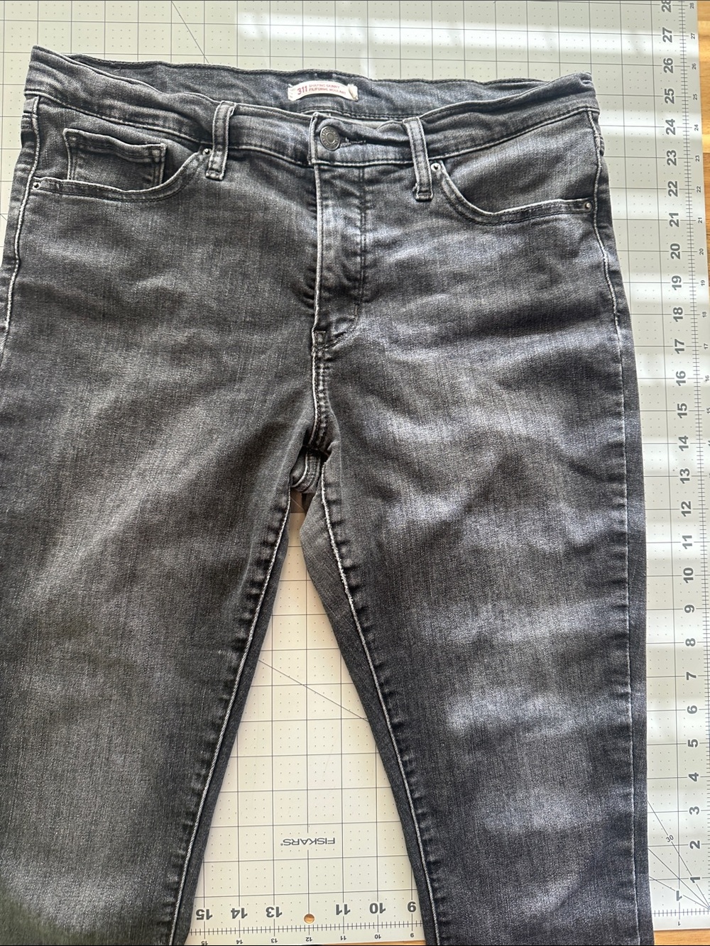 Levi's Women's Skinny Jeans - Washed Black/Grey